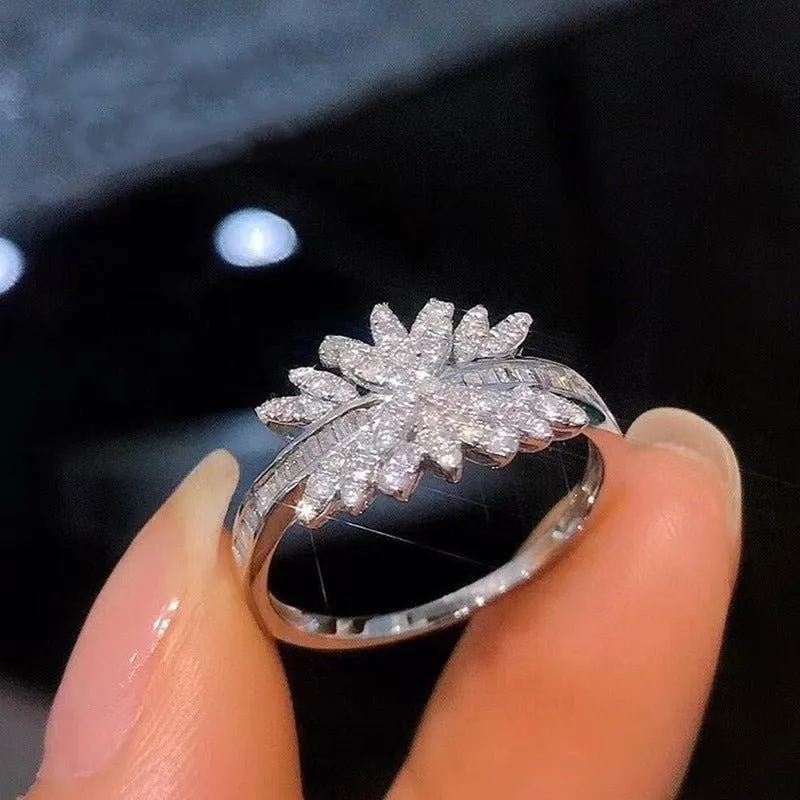 Luxurious Wedding Ring for Women Party Silver Engagement Jewelry
