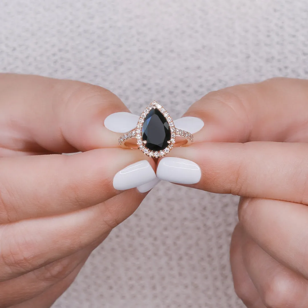 Mephitidae Black & White Natural Diamond Pear Cut Bridal Set in Rose Gold