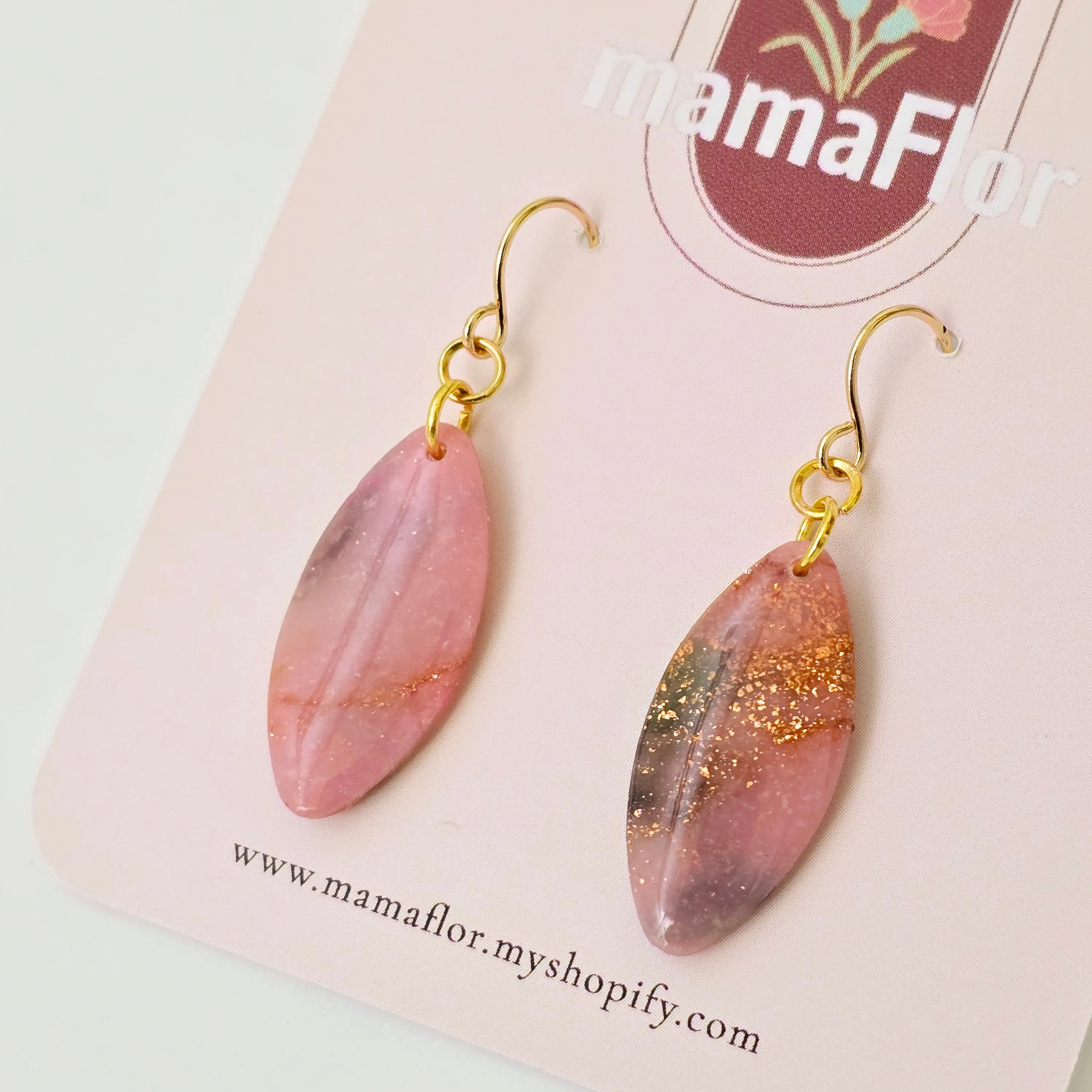 Ollie Dangle Earrings in marbled pinks