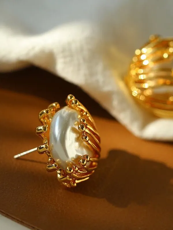 Stamen Baroque Pearls Earrings