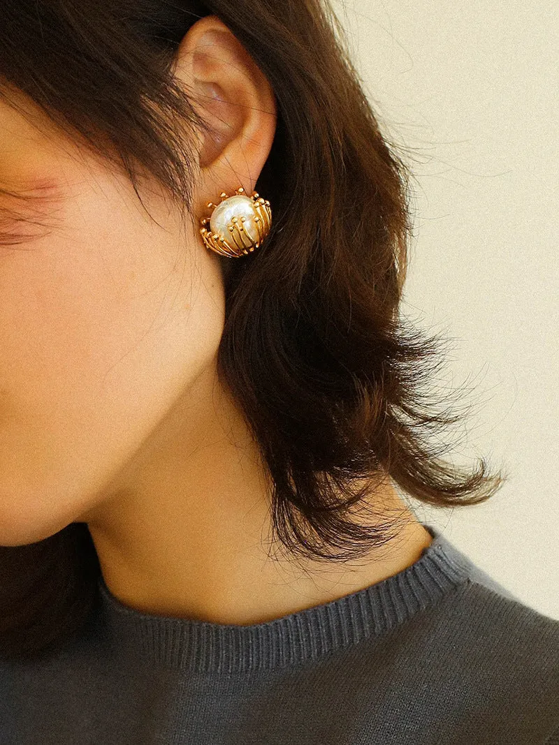 Stamen Baroque Pearls Earrings